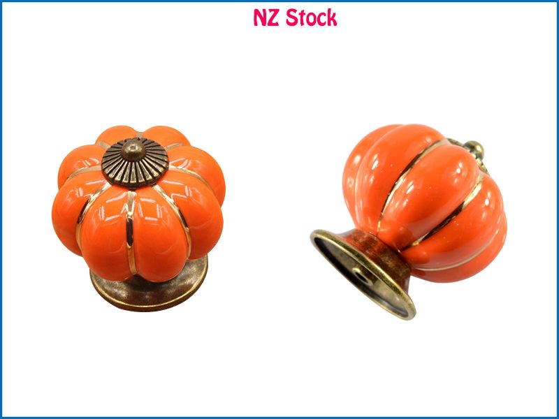 Knob Handle Carousel 1