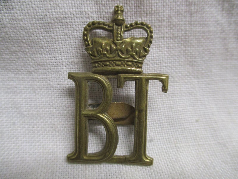 Military Badge - Unknown Regiment Collar Badge - Lot 236 Carousel 1