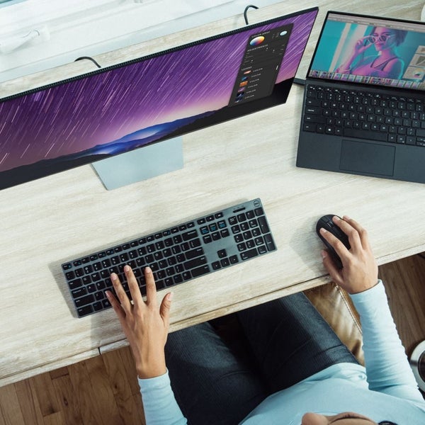 UNITEK USB-A to HDMI 2.0 & VGA Adapter with Dual Monitor Support. Screen Res up Carousel 5