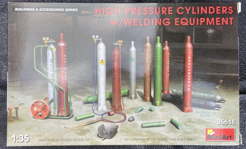 High Pressure Cylinders with Welding Equipment MiniArt | No. 35618 | 1:35 Carousel 1