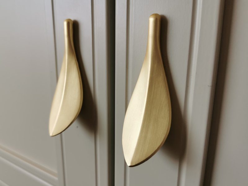 Knob Handle Carousel 7
