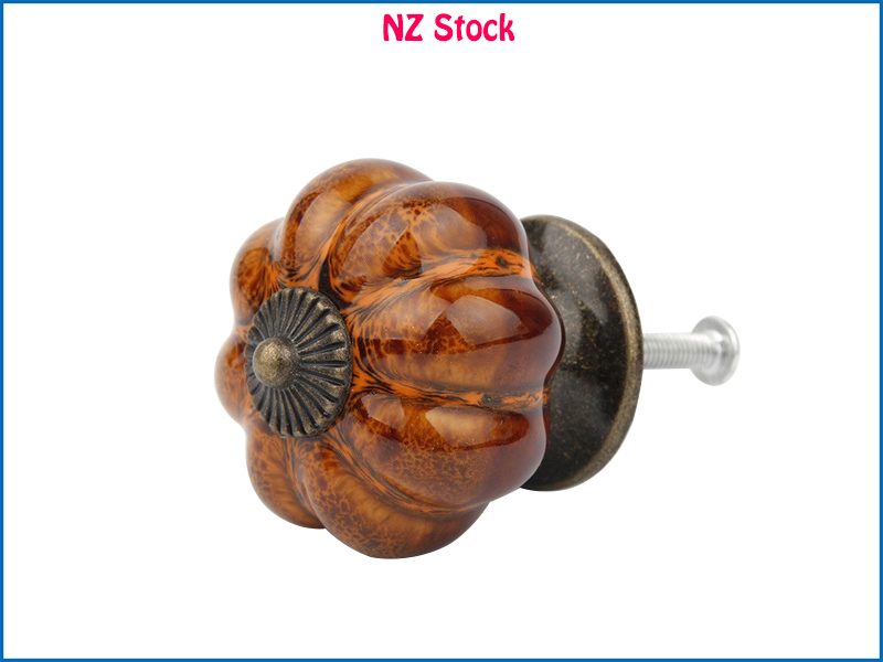 Knob Handle Carousel 1