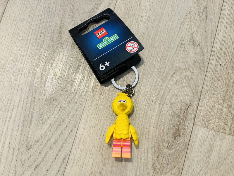 LEGO - Big Bird Keychain / Keyring - BRAND NEW Carousel 1