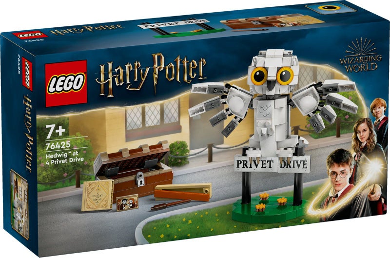 LEGO Harry Potter: Hedwig at 4 Privet Drive - (76425) Carousel 5