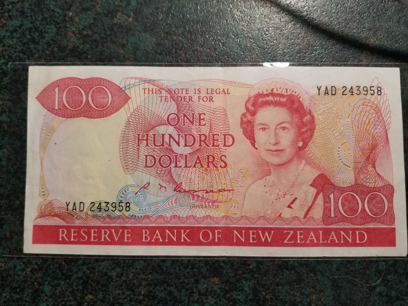 NZ - $100 DOLLARS - LAST PREFIX YAD (AU) Carousel 1