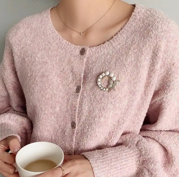 Korean Fashion Luxury Pearl Brooch For Women Office Party Accessory Carousel 5