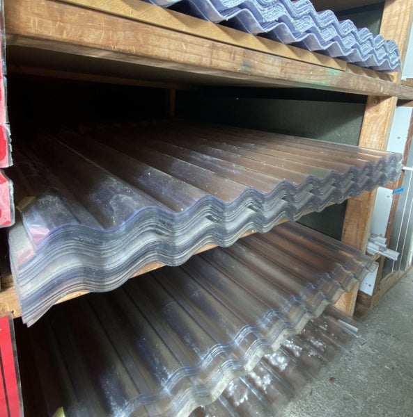 1.8m Polycarbonate Corrugated Roofing Carousel 2