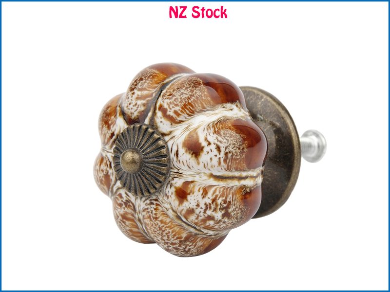 Knob Handle Carousel 1