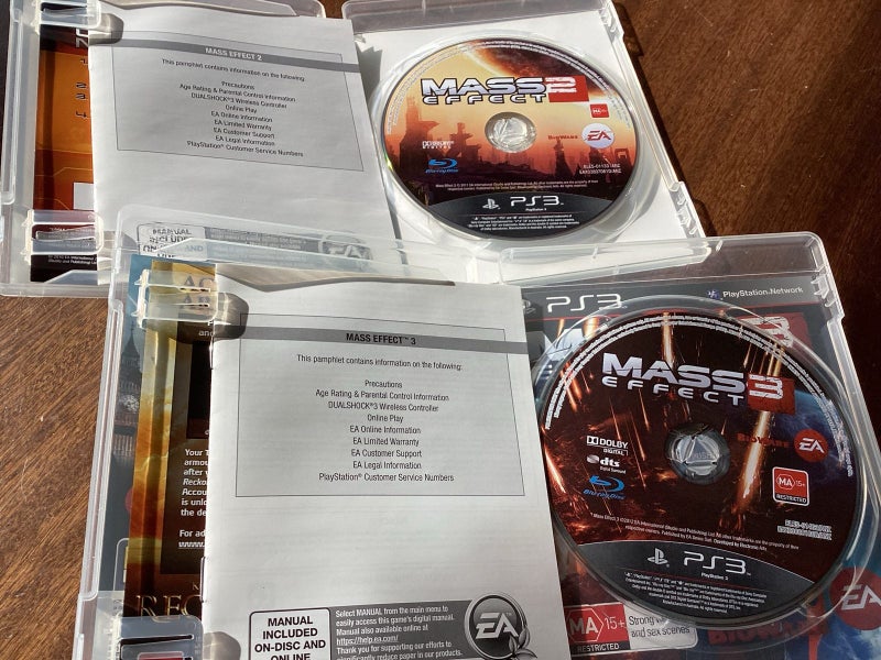 Mass Effect 2 and 3 - PS3 games Carousel 4