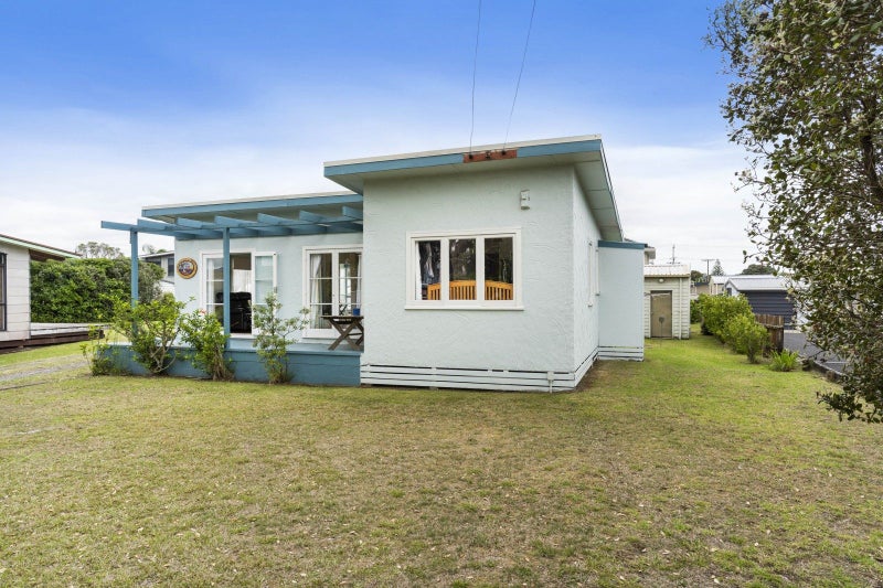 Image 2 of 20