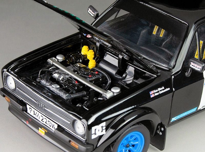 SunStar 1/18 Ford Escort RS1800 #10 Ken Block/A.Gelsomino 2008 **NEW IN BOX** Carousel 3