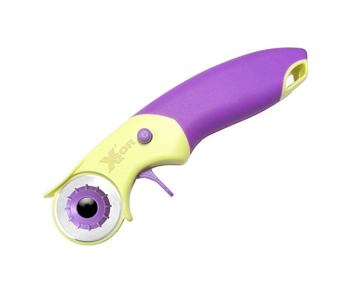 Sew Mate 28mm Rotary Cutter Carousel 1