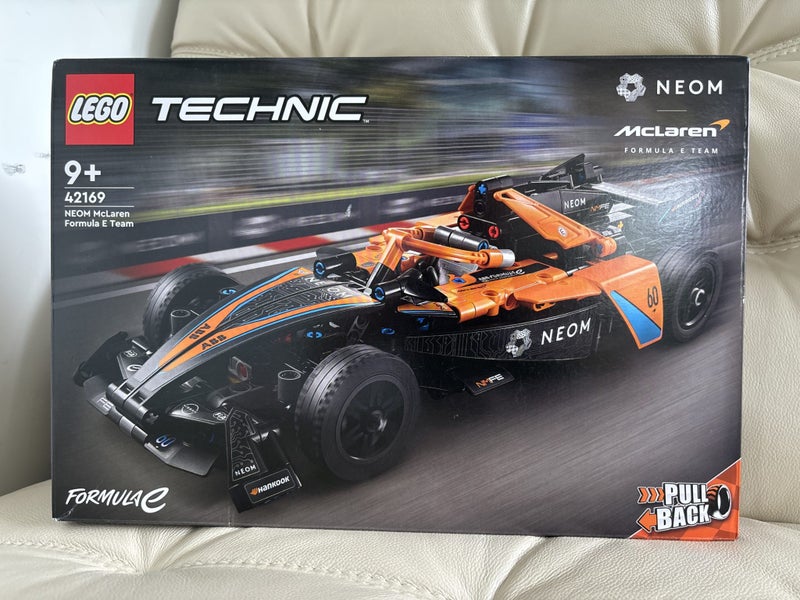 $1 Reserve LEGO Technic 42169 - NEOM McLaren Formula E Race Car ~NEW! Carousel 1