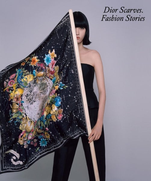 Dior Scarves. Fashion Stories. by Maria Luisa Frisa - Paperback Carousel 1