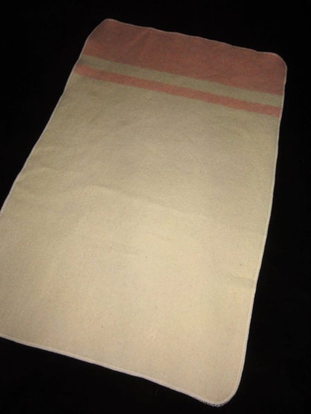 Selection of 100% wool or scrap pieces for crafts Carousel 7