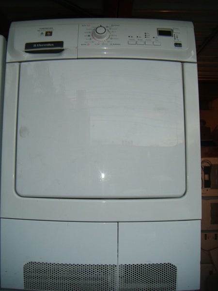 8KG Electrolux Inverter Condenser Dryer ==>> CLEAN & 3 MONTHS WARRANTY Carousel 2