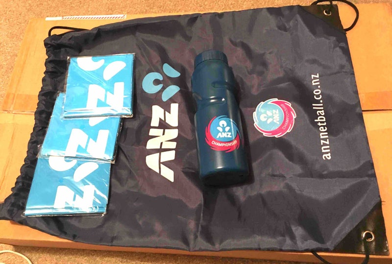 Netball Training Bag - ANZ Championship supporter's kit, with thundersticks Carousel 2