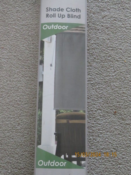 Shade Cloth Roll Up Blind Carousel 1