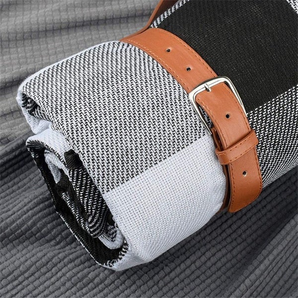 NEW Portable 3-Layer Outdoor Picnic Blanket-Black And White Plaid - 200 X 200CM Carousel 2