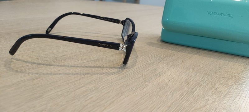 Tiffany &co. frame Carousel 2