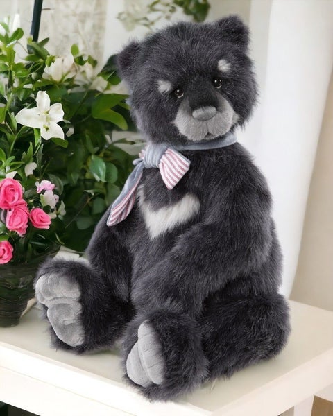 CHARLIE BEARS ADVENTURER Carousel 1