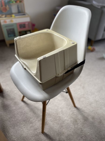 Hi-diner booster seat. Carousel 2