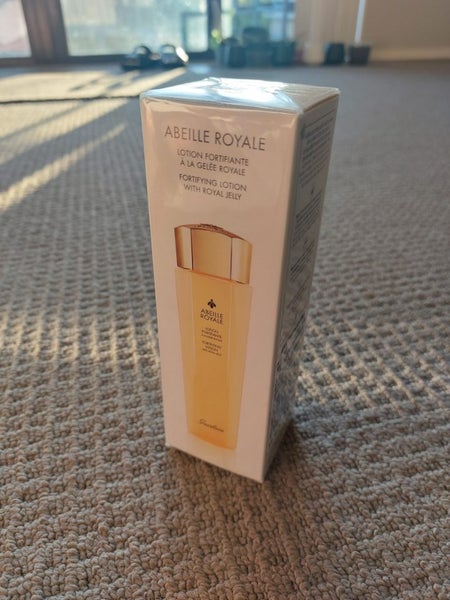 Guerlain Abeille Royale Fortifying Lotion with Royal Jelly Carousel 1