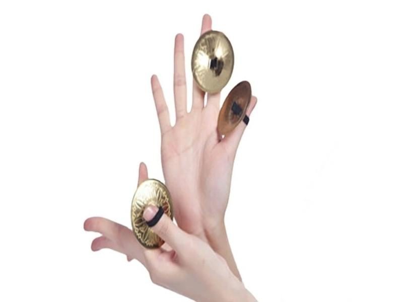 2pcs Musical Instrument Belly Dancing Indian Brass Finger Cymbals Middle East Carousel 1