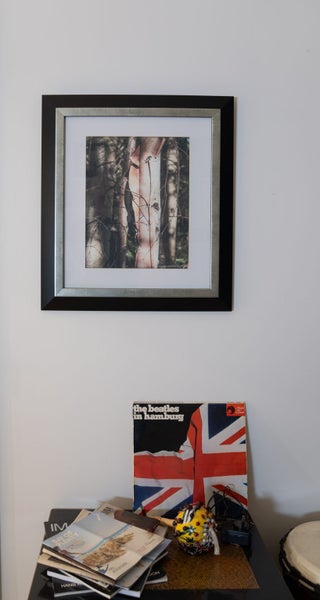 Framed Print: Close up Tree (58x52cm) Carousel 2