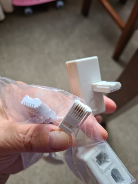 Phone plugs Carousel 2