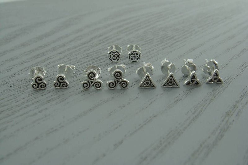 Studs | Celtic Shield Knot Circle | unisex design | 925 Sterling Silver #715 Carousel 6