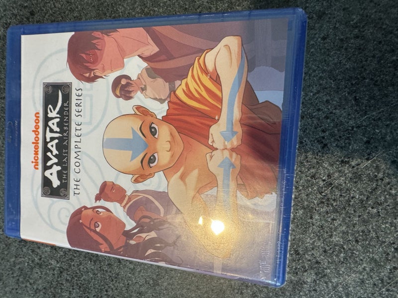 Avatar - The Last Airbender - The Complete Collection (Blu-ray) Carousel 3