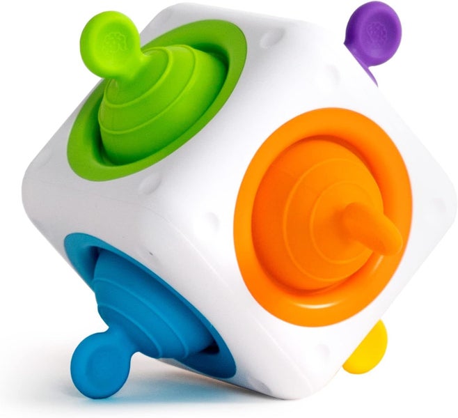 Fat Brain Toys: Tugl Cube Carousel 1