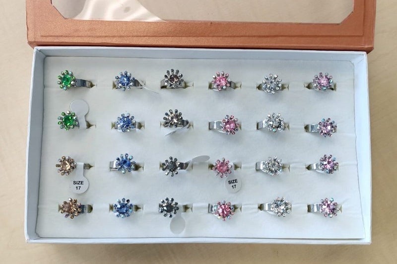 24pcs Artificial Round Rings Stainless Steel Assorted Carousel 1