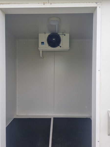 CHILLER ROOM - For Lease or For Sale Carousel 2