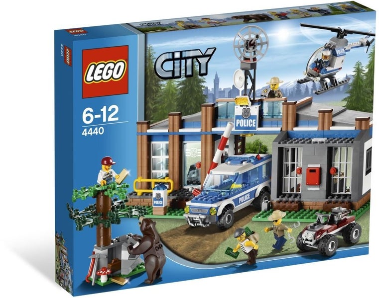 LEGO City Police 4440 - Forest Police Station MISB! Carousel 1