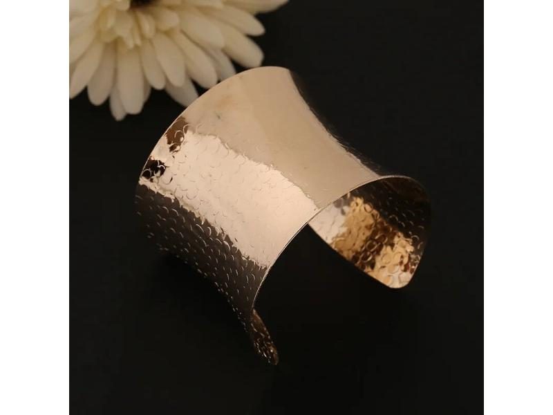 Cuff Bracelet Carousel 2