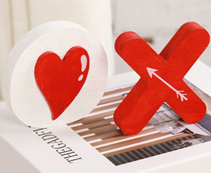 C93 2PCS Indoor Valentines Day Geometric Letter Ornament Romantic Decora Gift Carousel 3