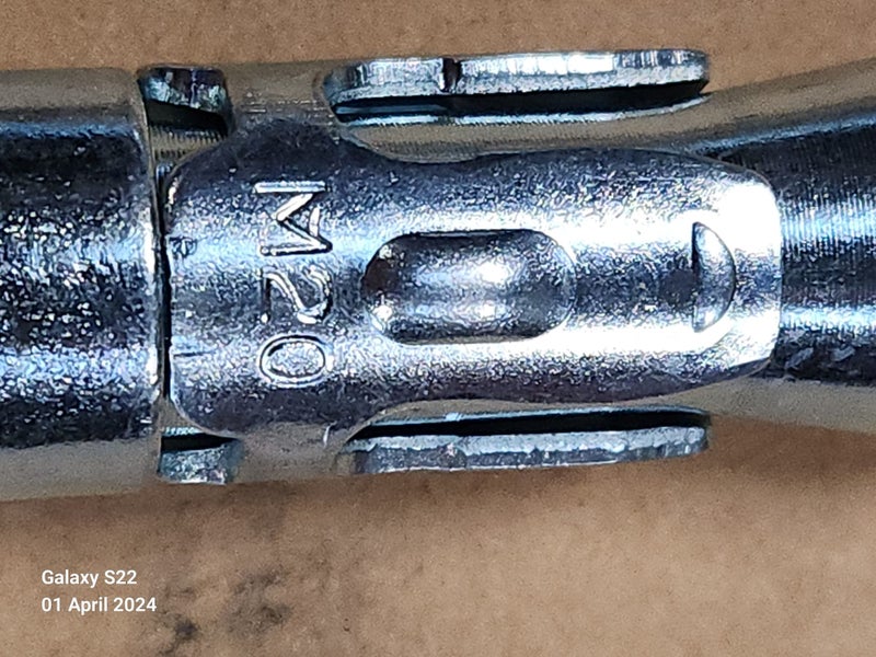 M20 x 160mm Wedge Anchor Carousel 3