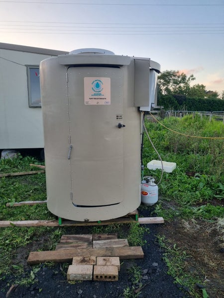 P.F.S Combo Facility - combo shower/toilet in one - portable bathroom Carousel 2