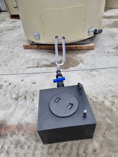 P.F.S Toilet Facility - Composting Toilet. Portable Bathroom. Carousel 13