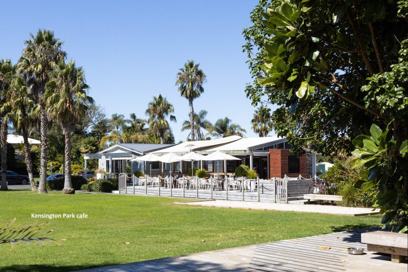 gallery carousel 25