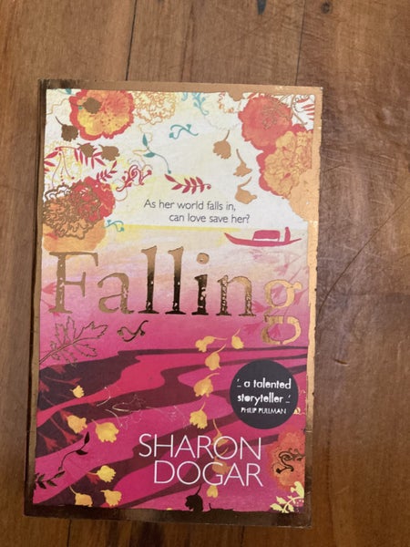 Falling by Sharon Dogar - Paperback Carousel 1