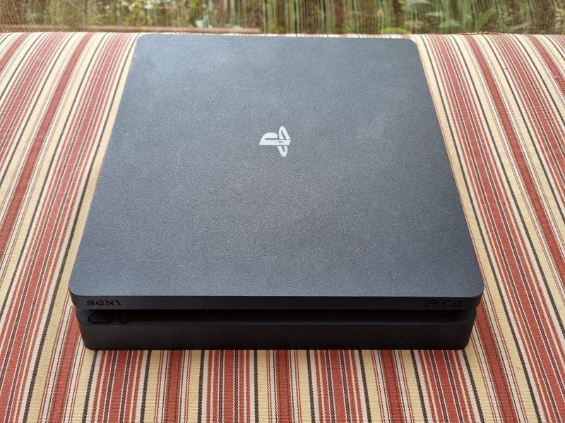 PS4 Slim Console Carousel 2