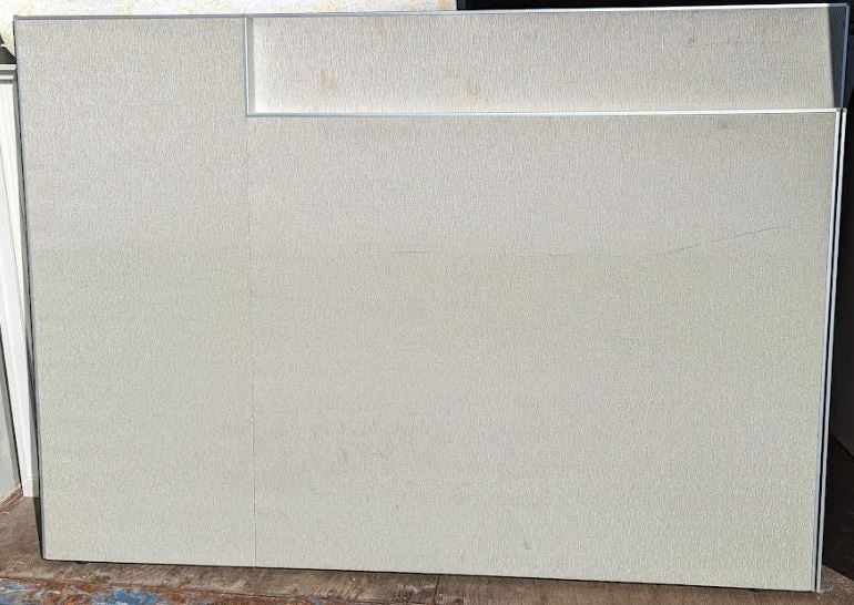 Preloved partition with 1700W x 1200 / 1000 H mm Carousel 1