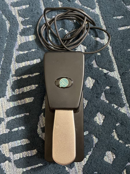 piano sustain pedal Carousel 1