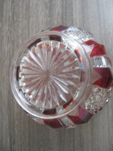 retro ruby glass vase Carousel 4