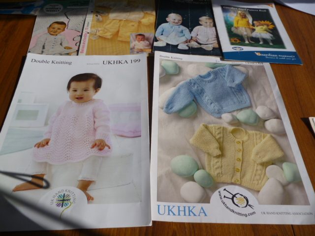 BABY KNITTING PATTERNS Carousel 1