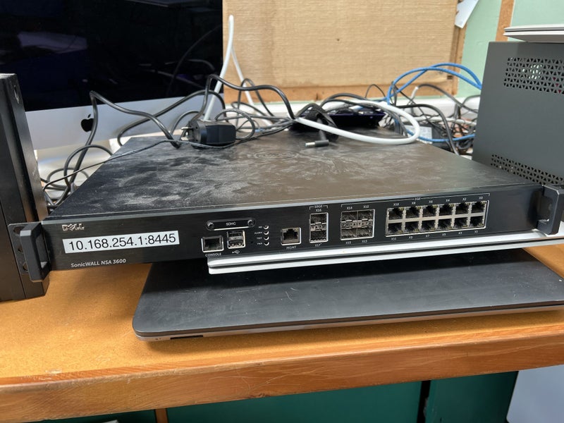 Dlink DGS-3630-52P Layer 3 switch Carousel 2