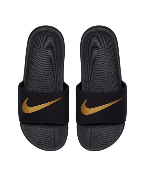 .Nike Kids/Youth Kawa Slide Black/Gold (GS/PS) - (819352 003) - K5 - R2L15 Carousel 1